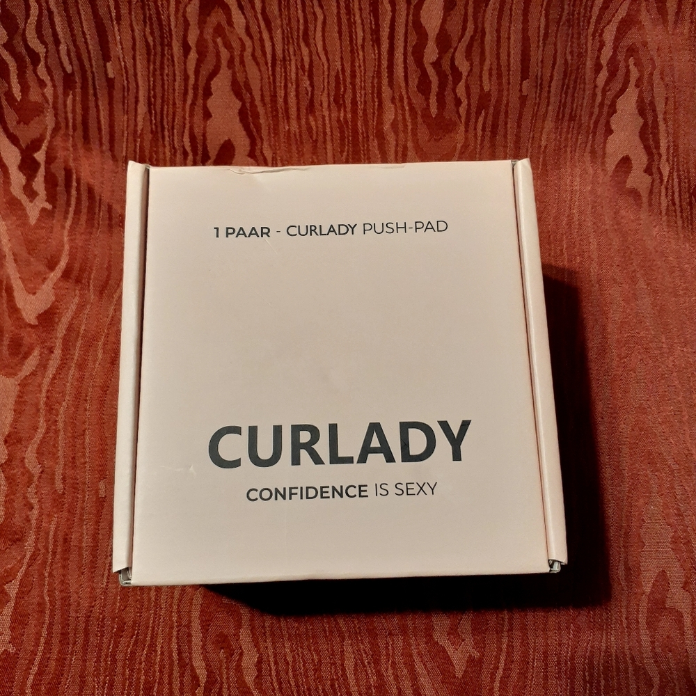 CURLADY Confidence Is SEXY SUPER STICKY Double Sided Push-Pad 1 Pair Size B NIB